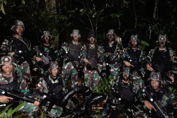 Prajurit TNI Yonif 133/Yudha Sakti Sergap dan Kuasai Markas KKB di Maybrat - JPNN.COM