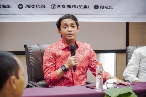 Mengenal Raja Juli Antoni: Aktivis, Intelektual dan Politisi Berdarah Riau - JPNN.COM