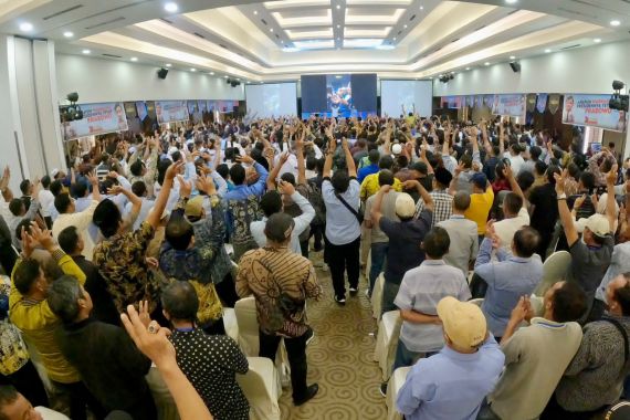 Ribuan Sukarelawan Tim Dozer Siap Mengawal Suara Prabowo-Gibran di TPS se-Kalsel - JPNN.COM