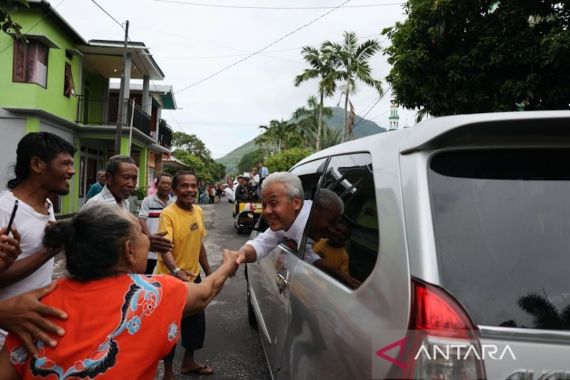 Kunjungi Banda Neira, Ganjar Berkomitmen Memperhatikan Pulau Terpencil - JPNN.COM