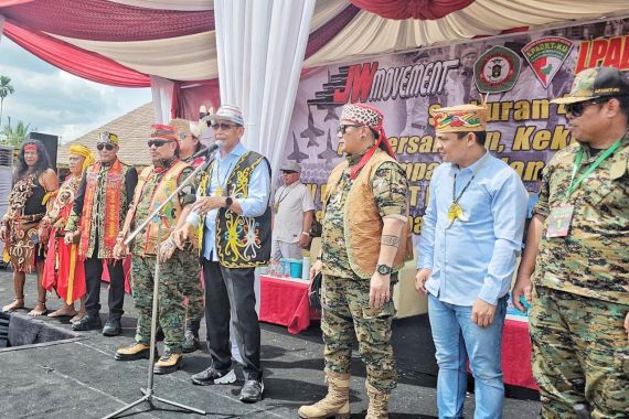 Ini Bukti Dukungan Wiranto untuk Prabowo-Gibran, Dari Jateng Hingga Kalimantan - JPNN.COM