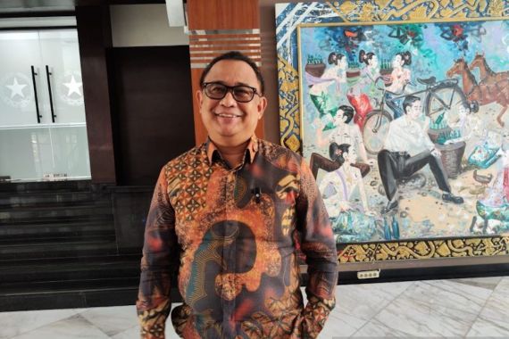 Istana Sebut Mahfud Ingin Bertemu Jokowi, belum Menyampaikan Surat Pengunduran Diri - JPNN.COM