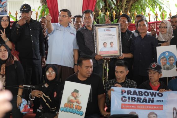 TKN Prabowo-Gibran Ajak Relawan Pajajaran Pantau TPS - JPNN.COM