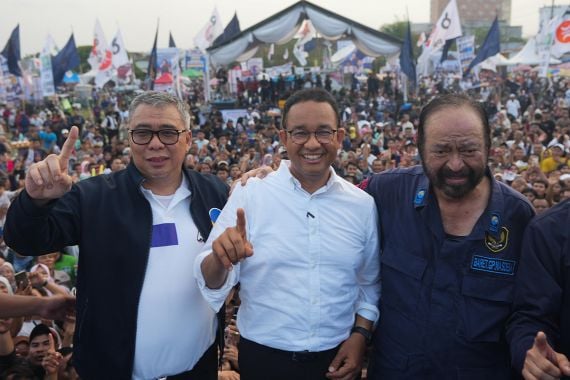 Bansos Era Jokowi Catat Rekor Menjelang Pemilu, Surya Paloh Berkata Begini - JPNN.COM
