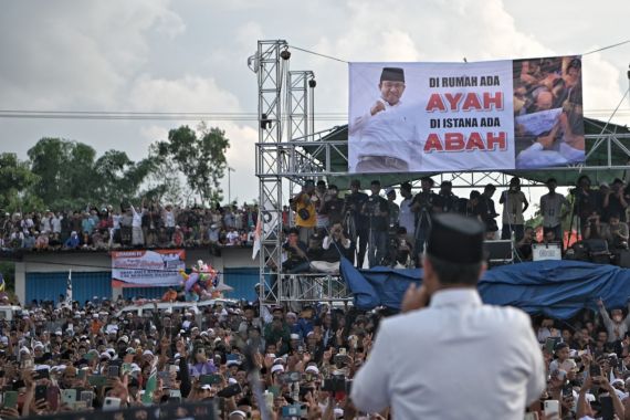Anies Mengomentari Jokowi & Prabowo Makan Bakso Bareng, Orba! - JPNN.COM