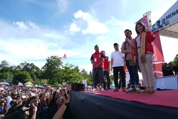 JK Tunggu Prabowo Mundur, Kaesang: Keputusan Ada di Pak Menhan - JPNN.COM