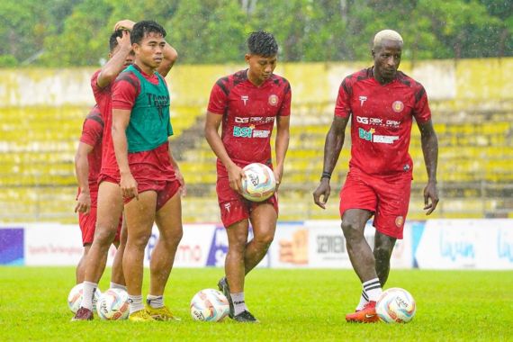 Live Streaming Semen Padang Vs Persiraja, Ini Partai Sesungguhnya - JPNN.COM