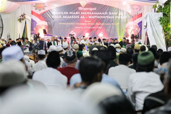 Kiai & Ulama Menilai Ganjar-Mahfud Sosok Paling Tepat Memimpin Indonesia - JPNN.COM