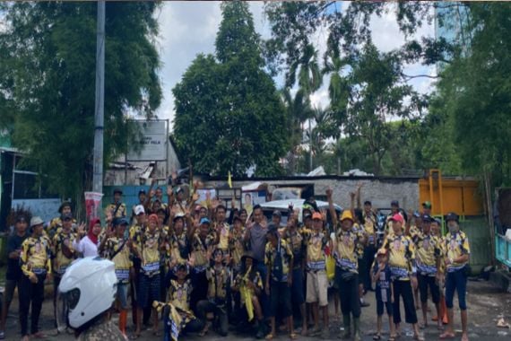 Wahyu Wibisono Konvoi Keliling Jaksel bersama Ratusan Bentor Sampah - JPNN.COM