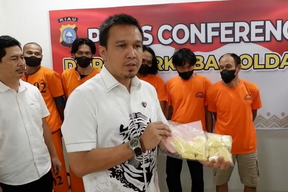 Ungkap Modus Baru, Polda Riau Menggagalkan Penyelundupan 7 Kg Sabu-Sabu dan 999 Ekstasi - JPNN.COM