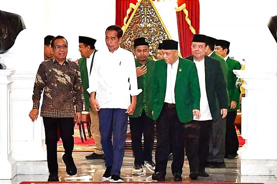 Bertemu Jokowi, PUI Doakan Pemilu Berjalan Damai - JPNN.COM