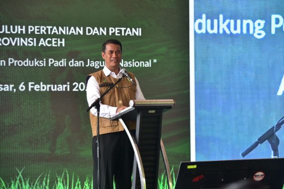 Mentan Amran Beri Pembinaan 20.000 Petani & Bantuan Rp 170,98 Miliar - JPNN.COM