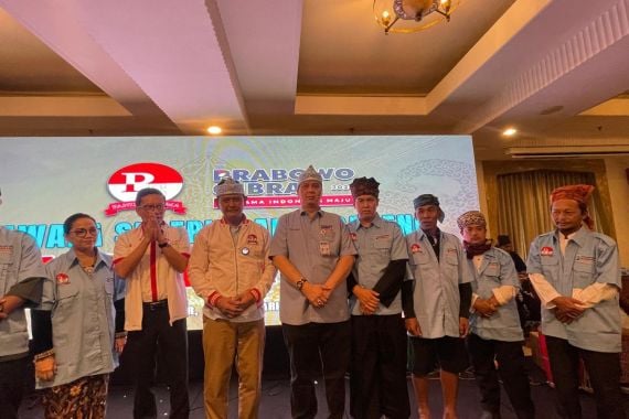 Lewat Pandawa Lima, Sesepuh Adat Sunda Deklarasikan Dukungan kepada Prabowo-Gibran - JPNN.COM