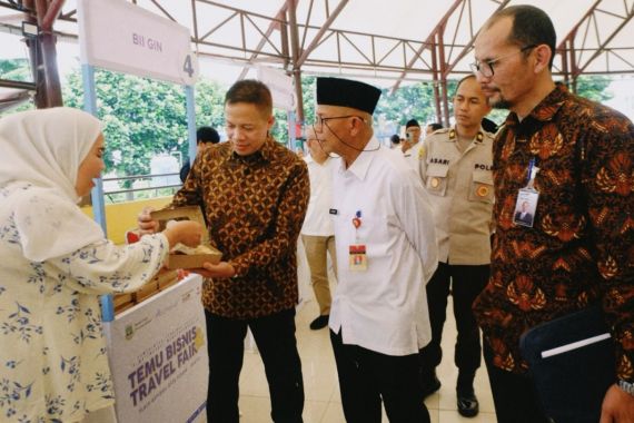 Pemprov Banten Gelar Temu Bisnis Penyedia Lokal dan Sosialisasi MbizTravel - JPNN.COM