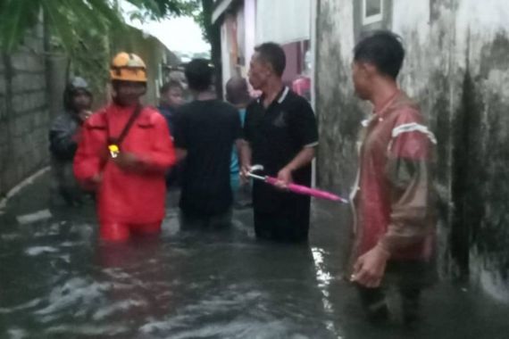 119 Rumah Warga di Jember Terdampak Banjir, Ada yang Rusak Akibat Longsor - JPNN.COM