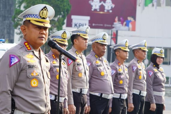 Apel Kesiapan Personel, Polda Riau Pastikan Polantas Siap Layani saat Masa Libur - JPNN.COM