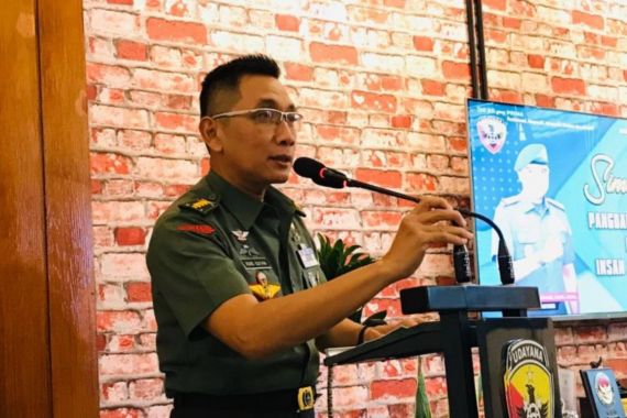 Penyerangan Prajurit TNI Jadi Perhatian Pangdam Udayana Mayjen Harfendi - JPNN.COM