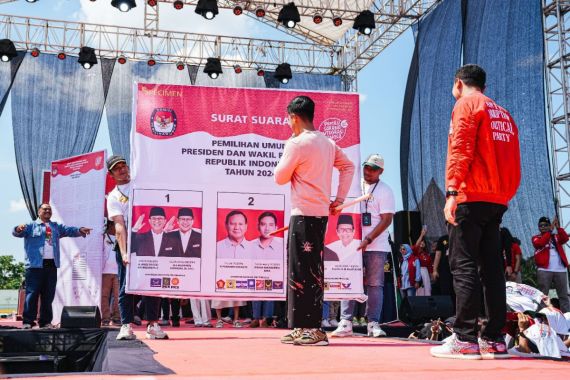 Kaesang Ajak Warga Tuban Menangkan Prabowo-Gibran Sekali Putaran - JPNN.COM