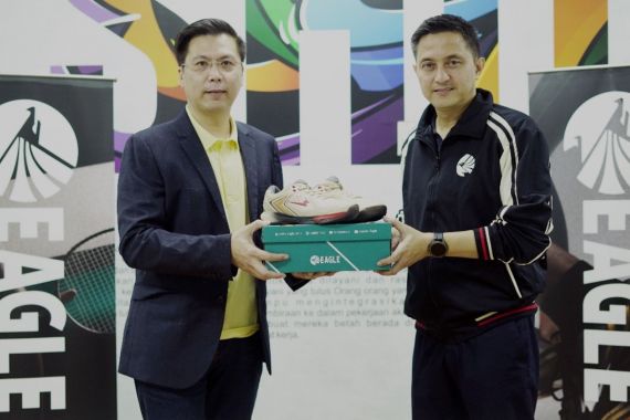 Perkuat Fokus di Bulu Tangkis, Eagle Gandeng Ricky Soebagdja jadi Brand Ambassador - JPNN.COM