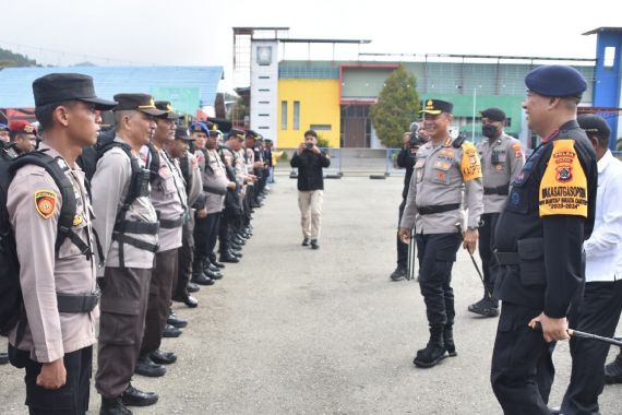 Polsek jadi Pangkal Gerak Pasukan Saat Eskalasi Pemilu Meningkat di Kota Jayapura - JPNN.COM