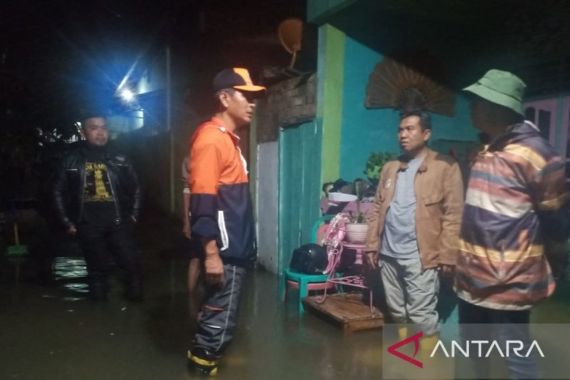 Puluhan Rumah Warga di OKU Terendam Banjir - JPNN.COM
