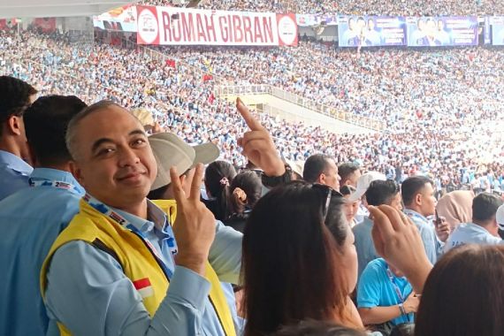 Masa Tenang, Bang Zaki Imbau Kader Golkar Bantu Turunkan Alat Peraga Kampanye  - JPNN.COM