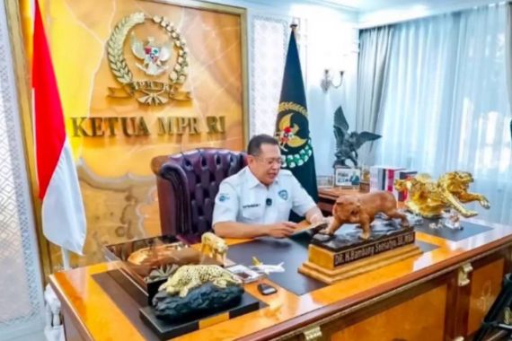 Catatan Ketua MPR: Kuasa Rakyat Memilih dan Menyerahkan Mandat - JPNN.COM