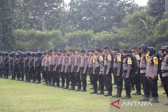 Puluhan Ribu Personel Gabungan Kawal Pencoblosan di Bogor - JPNN.COM