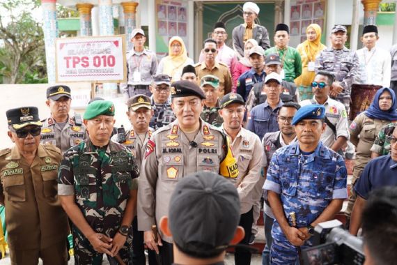 Bawa Dua Jenderal TNI, Irjen Iqbal Cek Kesiapan Pemilu di Ujung Indonesia - JPNN.COM