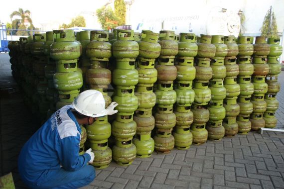 Jelang Pemilu 2024, Pertamina Tambah Stok LPG di Pantura-Madura, Sebegini Banyaknya - JPNN.COM