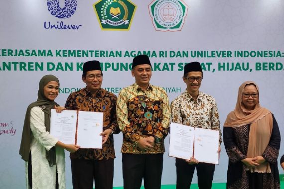 Kemenag & Unilever Indonesia Berkolaborasi Berdayakan Kampung Zakat  - JPNN.COM