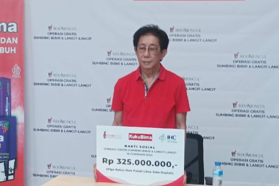 Sido Muncul Bantu Rp 325 Juta untuk Operasi Anak Penderita Bibir Sumbing di Surabaya - JPNN.COM