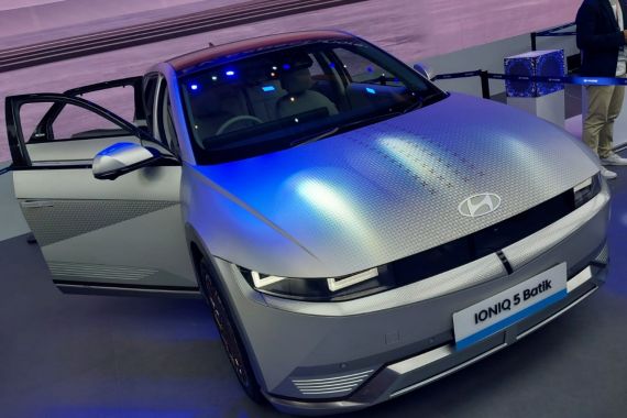Hyundai Kona Listrik Hingga SEVEN concept Goda Pengunjung IIMS 2024 - JPNN.COM