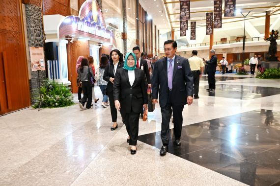 Plt Sekjen Siti Fauziah: Kemajuan Kinerja MA Harus Bisa Memotivasi MPR Bergerak Maju - JPNN.COM