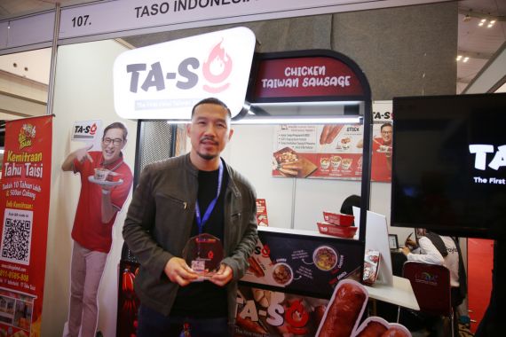 Halal dan Pakai Bumbu Asli Indonesia, Taso Raih Penghargaan di IFBC 2024 - JPNN.COM