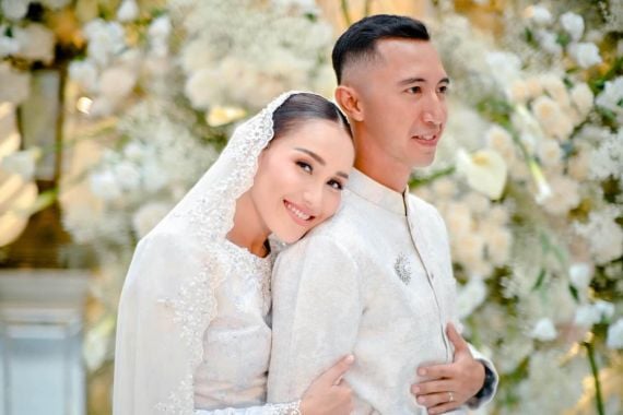 Konon Pernikahan Ayu Ting Ting dan Lettu Muhammad Fardhana Batal, Waduh - JPNN.COM