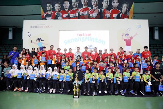 Ratusan Siswa SD dan MI di Kudus Antusias Ikuti Festival SenengMinton 2024 - JPNN.COM