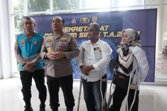 Selamat, 2 Disabilitas Lulus Masuk Polri - JPNN.COM