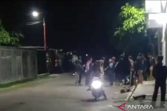Tawuran Viral di Media Sosial, 3 Pelaku Ditangkap Polisi - JPNN.COM