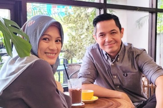 Dude Harlino Ungkap Jadwal Alyssa Soebandono Melahirkan Anak Ketiga - JPNN.COM