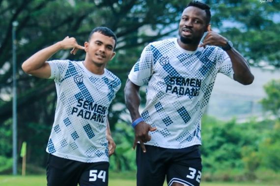 Live Streaming Semifinal Liga 2 Semen Padang Vs Malut United - JPNN.COM