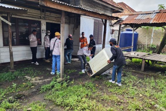 KAI Divre III Palembang Tertibkan Aset Rumah Perusahaan Tanpa Ikatan Perjanjian - JPNN.COM