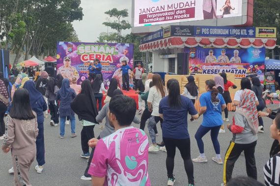 Ratusan Masyarakat Serbu Senam Sehat Satlantas Polresta Pekanbaru, Ini Sebabnya - JPNN.COM