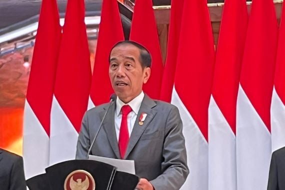 Donald Trump Ditembak, Presiden Jokowi Bereaksi Begini - JPNN.COM