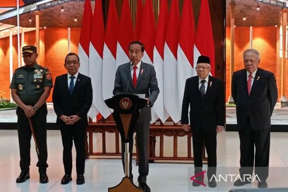 Jokowi Meninggalkan Indonesia, Lalu Tunjuk Sosok Ini Sebagai Penggantinya, Siapa? - JPNN.COM