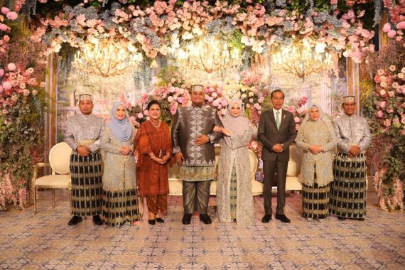 Resepsi Pernikahan Putra Mentan Andi Amran Dihadiri Jokowi Hingga Prabowo - JPNN.COM