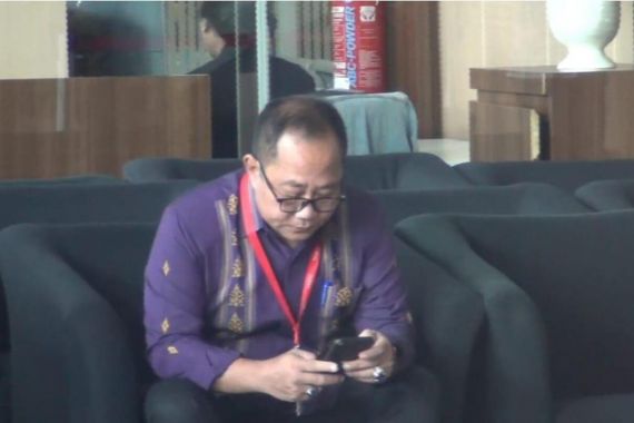 Sst, KPK Periksa Sekda Semarang Iswar, Kasus Apa? - JPNN.COM