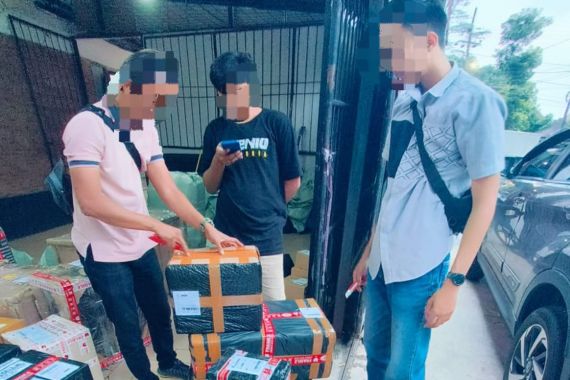 Bea Cukai Temukan Rokok Ilegal dari 2 Jasa Ekspedisi di Malang, Segini Jumlahnya - JPNN.COM