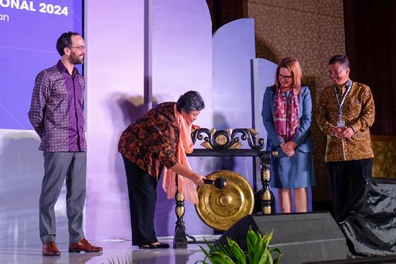 77 Persen Tenaga Medis di Indonesia Perempuan, Sayang Perannya Masih di Bawah Pria - JPNN.COM
