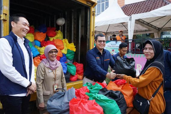 Sambut Ramadan, JIEP Sediakan 3.000 Paket Sembako Murah untuk Warga Jakarta - JPNN.COM